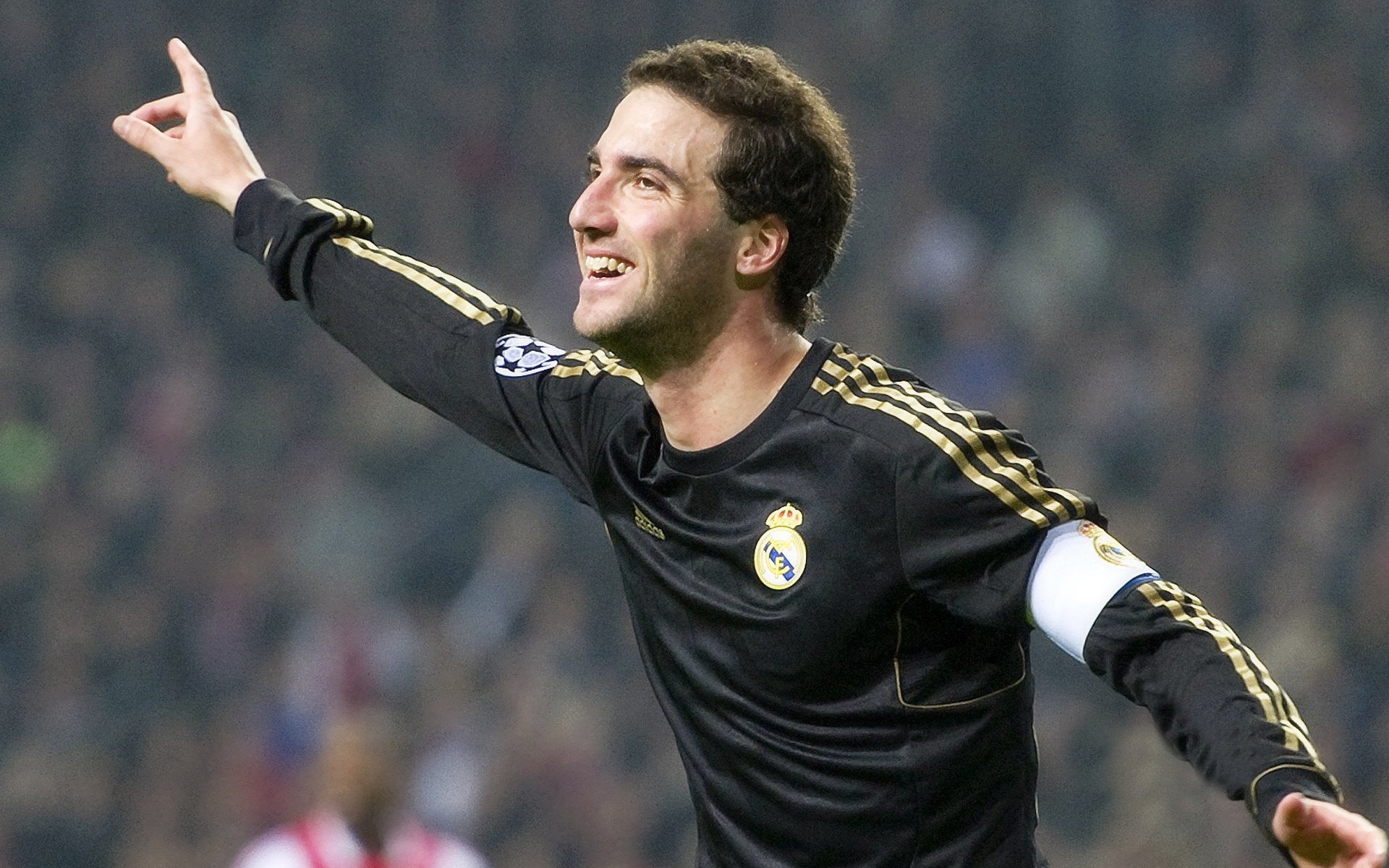 世界乒乓球青少年挑战赛奥地利站 中国队包揽女单四强再显后备力量